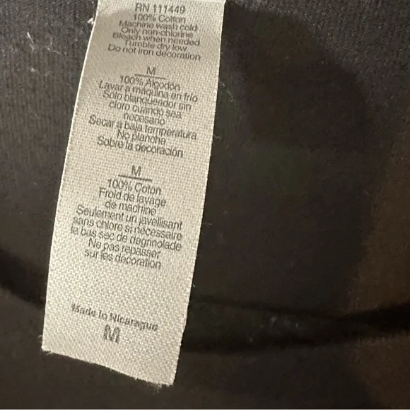 NLA YouTube Logo Graphic Short Sleeve T-Shirt in Black (UNISEX) - Picture 2 of 4